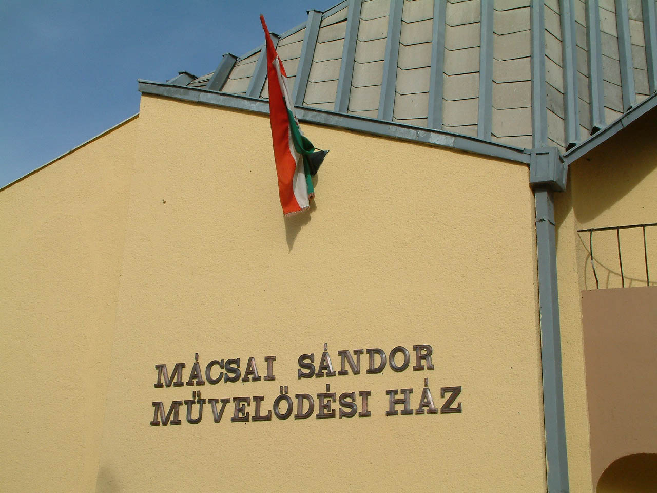 kabai Mcsai Sndor Mveldsi Hz :/